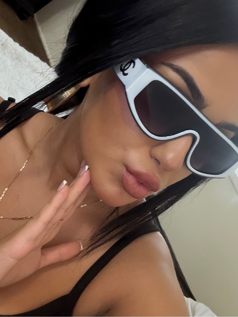 White Fashion Shield Sunglasses with Logo Accent